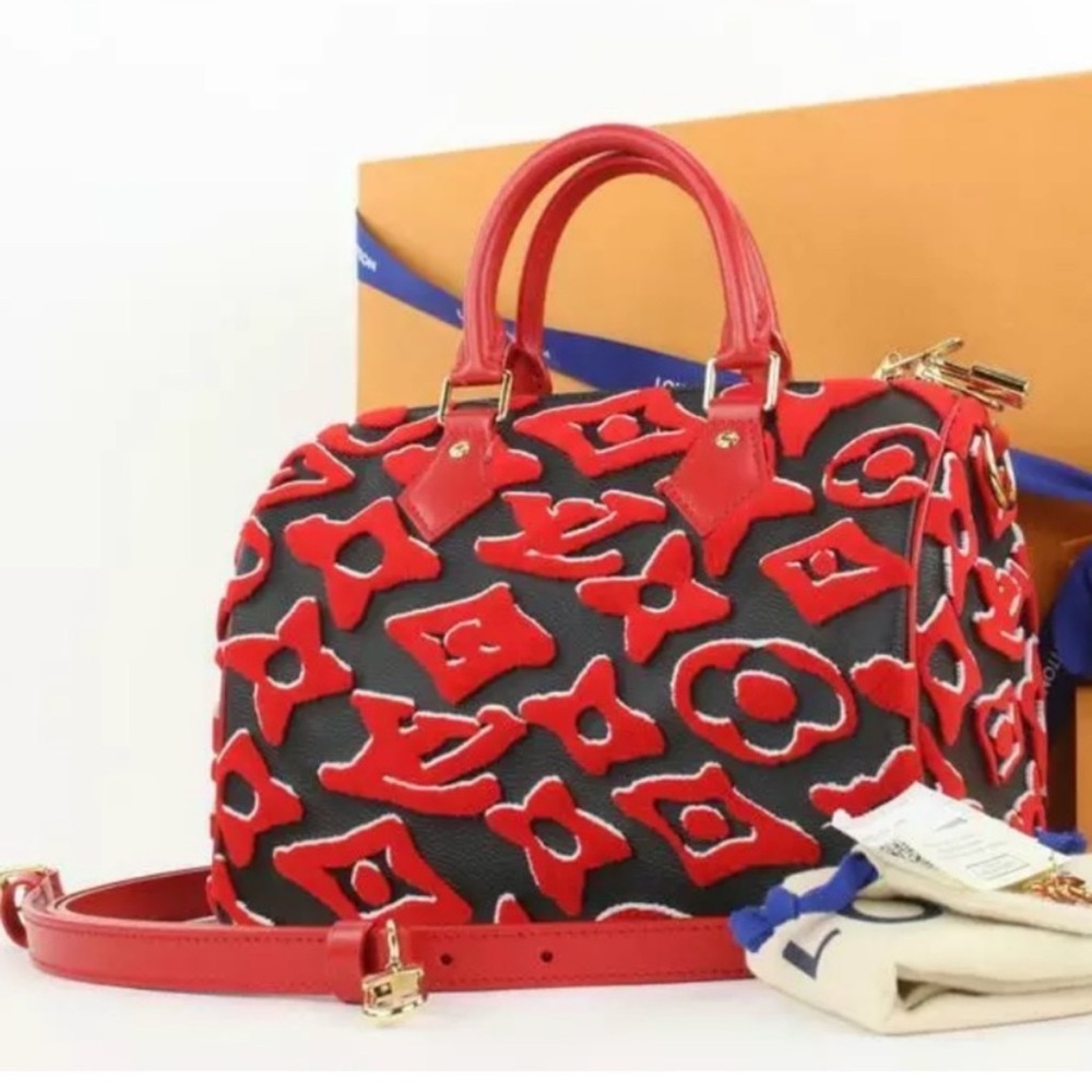 💎 LIMITED EDITION 💎 BRAND NEW Louis Vuitton Red and Black Satchel BANDOULIERE